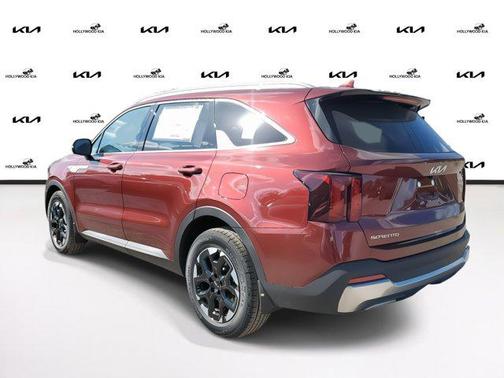 2025 Kia Sorento S