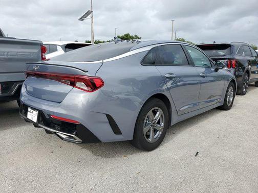 2024 Kia K5 LXS