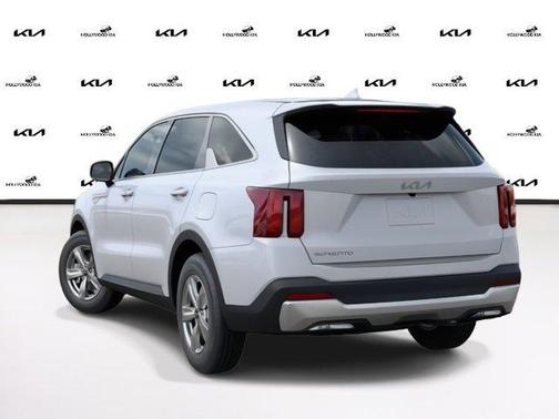 2025 Kia Sorento LX