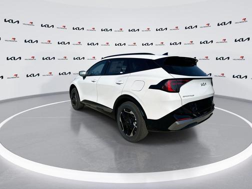 Glacial White Pearl 2026 Kia Sportage SX