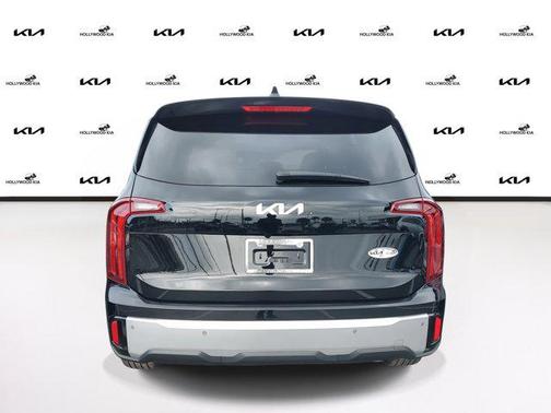 2024 Kia Telluride LX