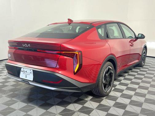 2026 Kia K4 EX