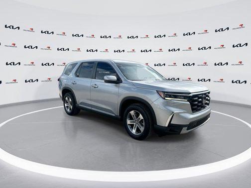 2023 Honda Pilot 2WD EX-L 8 Passenger