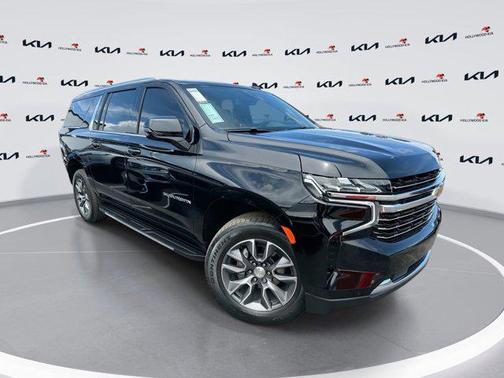 2024 Chevrolet Suburban LT