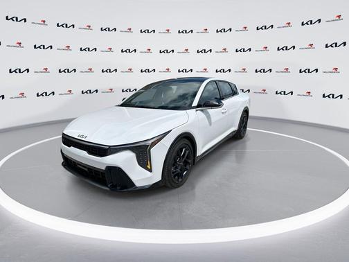 Snow White Pearl 2025 Kia K4 GT-Line Turbo