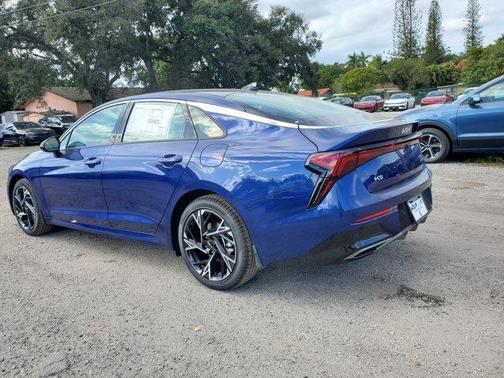 2025 Kia K5 GT-Line