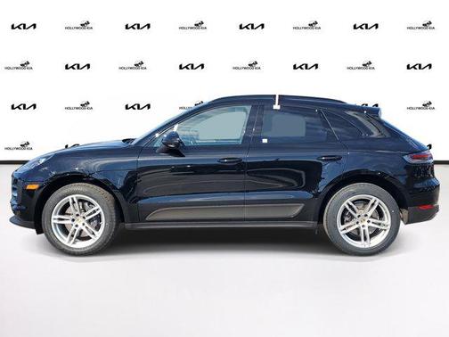 2021 Porsche Macan Base