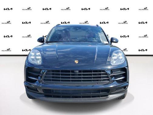 2021 Porsche Macan Base
