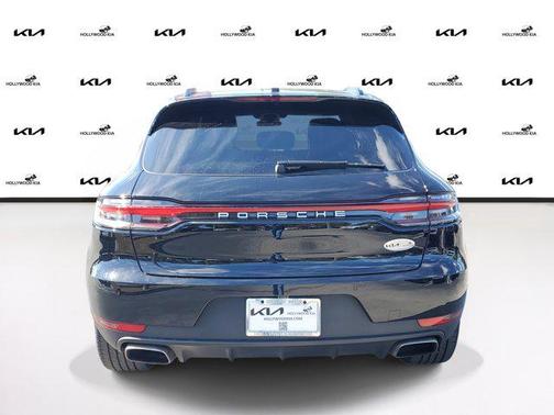 2021 Porsche Macan Base