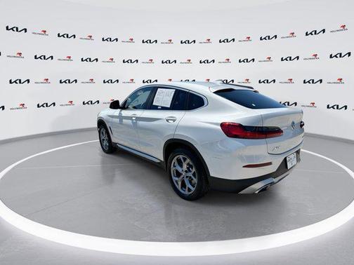 White Metallic 2025 BMW X4 xDrive30i
