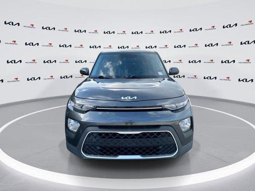 Gravity Gray 2022 Kia Soul LX
