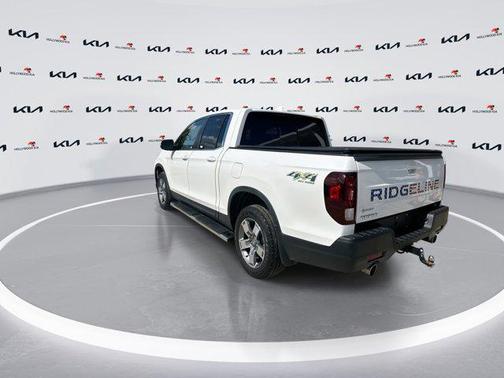 Platinum White Pearl 2024 Honda Ridgeline RTL