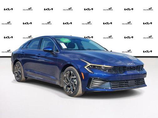 2025 Kia K5 EX