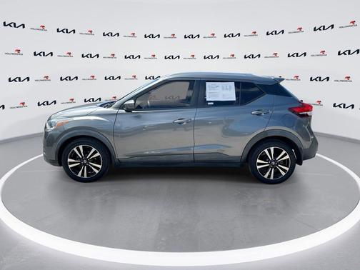 Gun Metallic 2019 Nissan Kicks SV