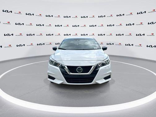 2022 Nissan Versa 1.6 S