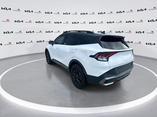 Glacier White Pearl/Ebony Black Roof 2023 Kia Sportage S