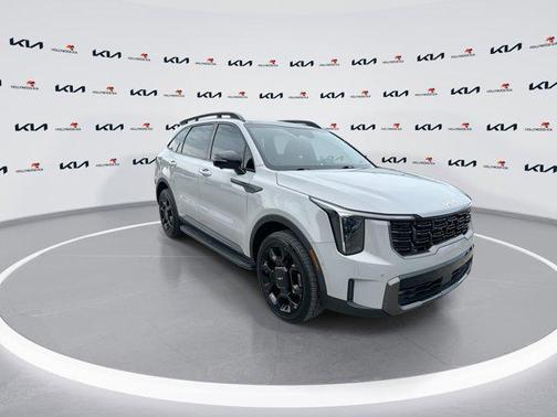 Wolf Gray 2024 Kia Sorento SX