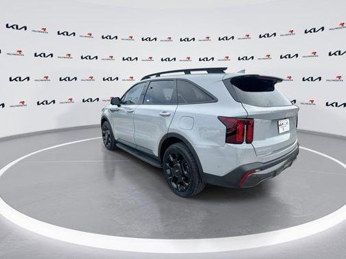 Wolf Gray 2024 Kia Sorento SX