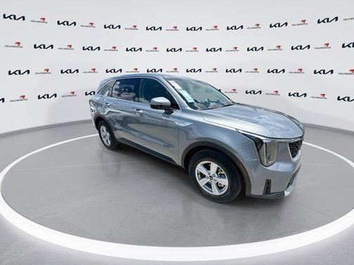 2025 Kia Sorento LX