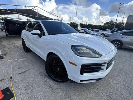 2024 Porsche Cayenne S