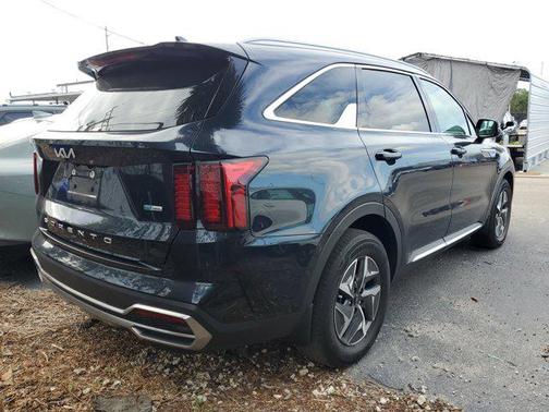 2022 Kia Sorento Hybrid S