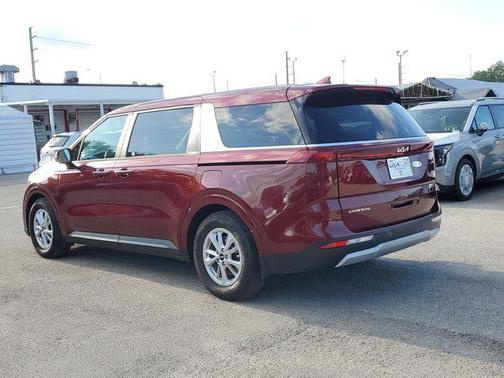 2023 Kia Carnival LX