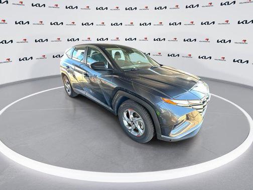 2023 Hyundai TUCSON SE