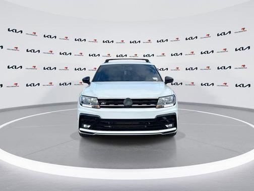 2021 Volkswagen Tiguan 2.0T SE R-Line Black