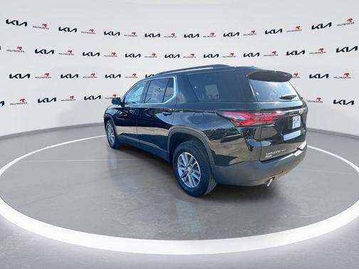 Mosaic Black Metallic 2024 Chevrolet Traverse LT Leather