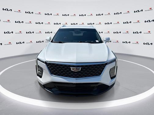 Crystal White Tricoat 2024 Cadillac XT4 Premium Luxury