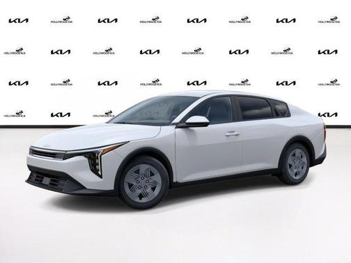 2025 Kia K4 LX