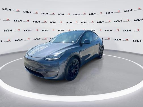 Midnight Silver Metallic 2023 Tesla Model Y Long Range Dual Motor All-Wheel Drive