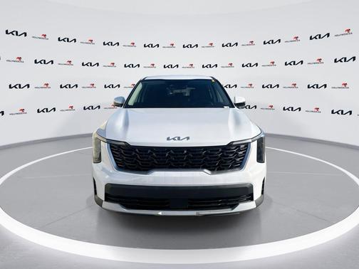 Glacial White 2026 Kia Sorento LX