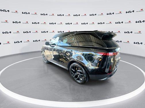 2024 Land Rover Range Rover Sport SE