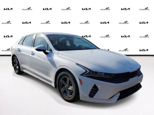 2022 Kia K5 LXS