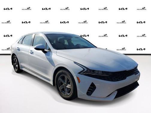 2022 Kia K5 LXS
