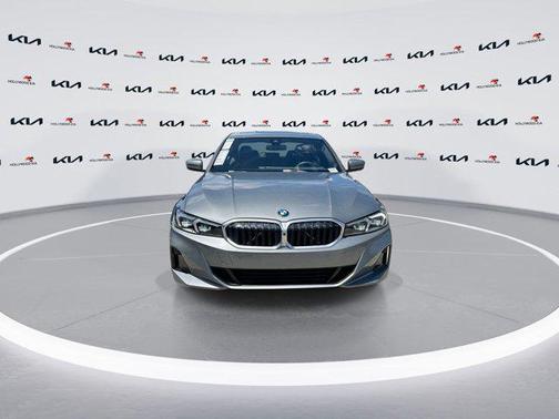 2025 BMW 330 i