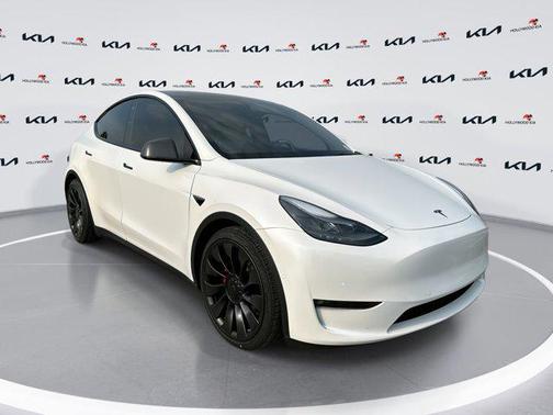 Pearl White Multi-Coat 2022 Tesla Model Y Performance Dual Motor All-Wheel Drive
