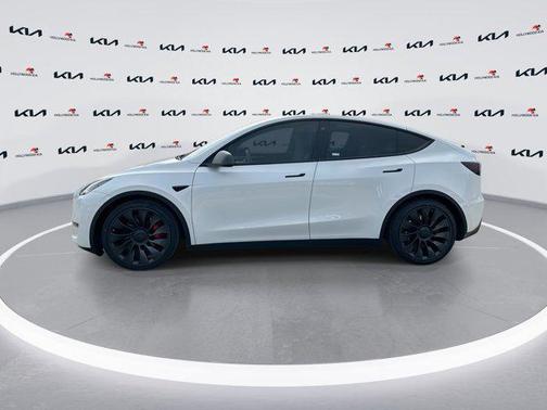 Pearl White Multi-Coat 2022 Tesla Model Y Performance Dual Motor All-Wheel Drive