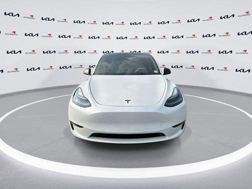Pearl White Multi-Coat 2022 Tesla Model Y Performance Dual Motor All-Wheel Drive