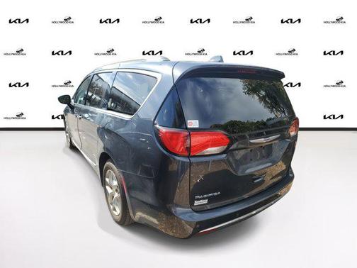 2019 Chrysler Pacifica Touring L