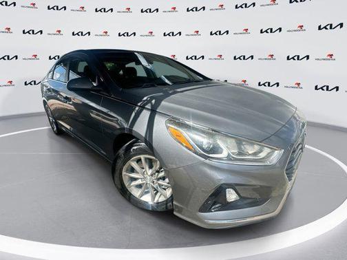 2019 Hyundai SONATA SE