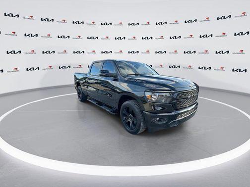 Diamond Black Crystal Pearlcoat 2023 RAM 1500 Big Horn/Lone Star