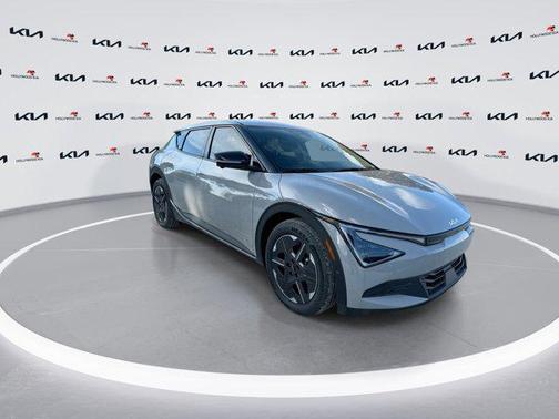 Wolf Gray 2025 Kia EV6 Light Long Range