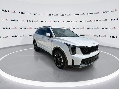 Glacial White Pearl 2026 Kia Sorento EX