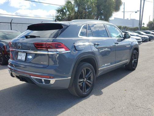 2022 Volkswagen Atlas Cross Sport 3.6L V6 SEL R-Line