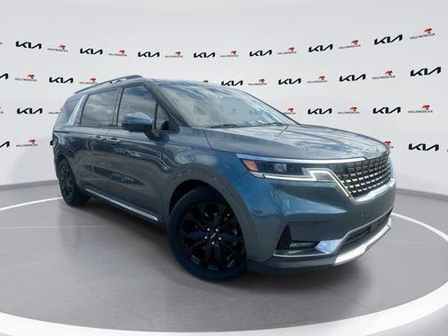 2022 Kia Carnival SX