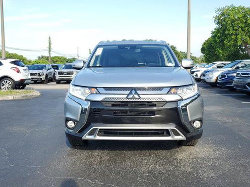 2020 Mitsubishi Outlander ES