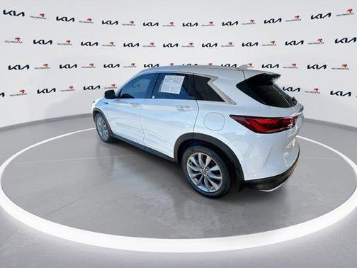 2022 INFINITI QX50 LUXE