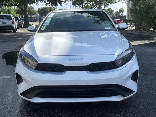 2022 Kia Forte FE